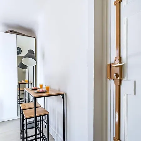 Studio Central Parc Des Buttes-chaumont - Ii Paris