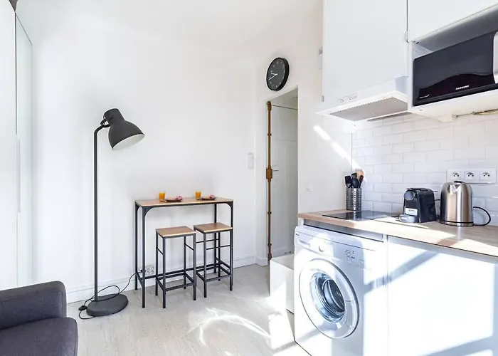 Parc Des Buttes-chaumont - Ii Appartement